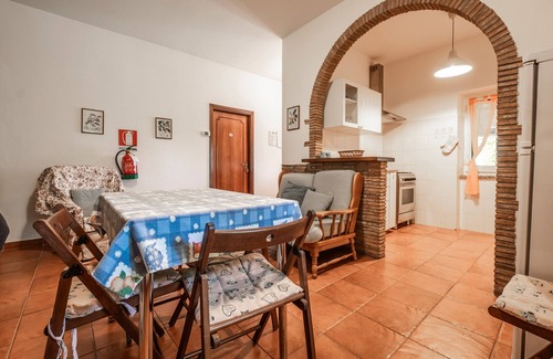 Sorano Apartamento | Habitación 'Camera Nord' con piscina compartida, terraza compartida y Wi-Fi