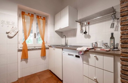 Sorano Apartamento | Habitación 'Camera Nord' con piscina compartida, terraza compartida y Wi-Fi