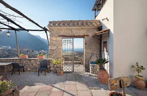 Gragnano Apartamento | Habitación 'Camera Stabia Con Vista Mare' con terraza compartida, jardín compartido y Wi-Fi