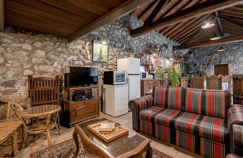 Vila do Conde Apartamento | Habitación 'Casa Do Caldas - Quarto 6' con piscina compartida, terraza compartida y Wi-Fi