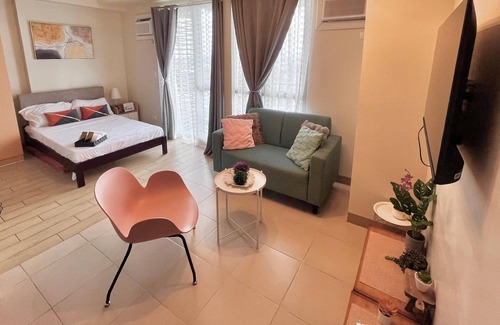 Iloilo Casa | Room-casa Florida - The Palladium