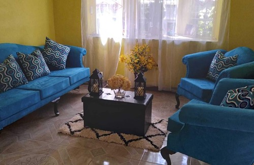 Kingston Casa | Room-charming Kingston Room to Rent With
