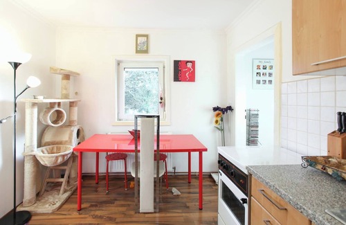 Hutteldorf Casa | Room-charming Vienna Retreat With Garden