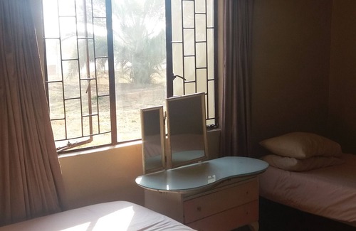 Lephalale Casa | Room in Guest Room - Confortable Farmhouse in Limpopo Province