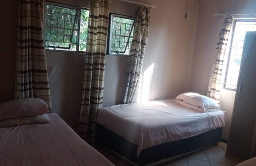 Lephalale Casa | Room in Guest Room - Confortable Farmhouse in Limpopo Province