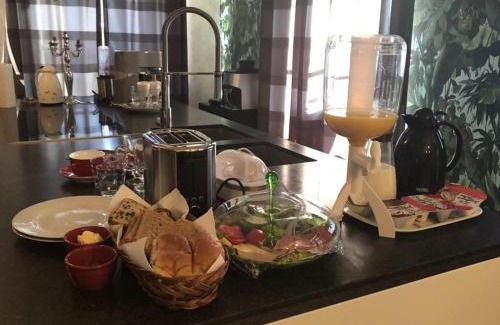 Municipality of Aalten Cama Y Desayuno | Room D no bathroom, geen badkamer