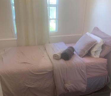 Sandy Hill Casa | Room downtown 3minute walk Uottawa train station