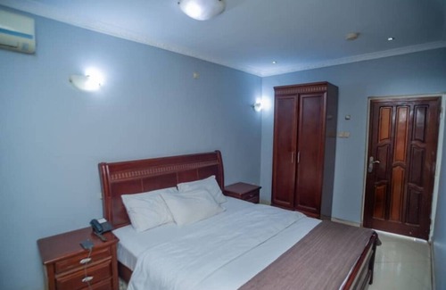 Lubumbashi Casa | Room-extra-large Room, Free Breakfast