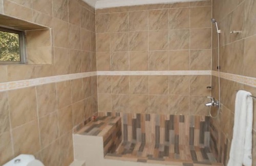 Lubumbashi Casa | Room-extra-large Room, Free Breakfast