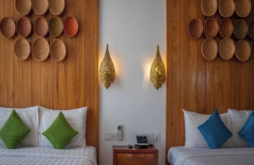 Wat Bo Area Casa | Room-family Suite With Balcony
