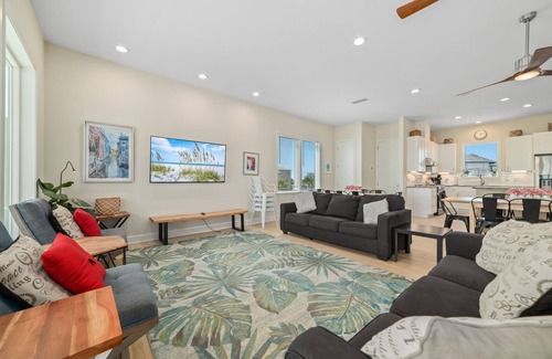 Pensacola Beach Casa | Room for everybody! Gulf Front w/ GameRoom!