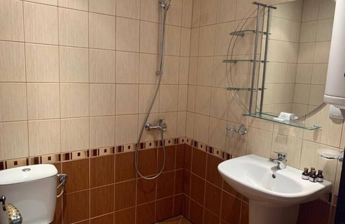 Shiligarnika Casa | Room in Guest Room - Granat Double Room 3- Next to Gondola Lift