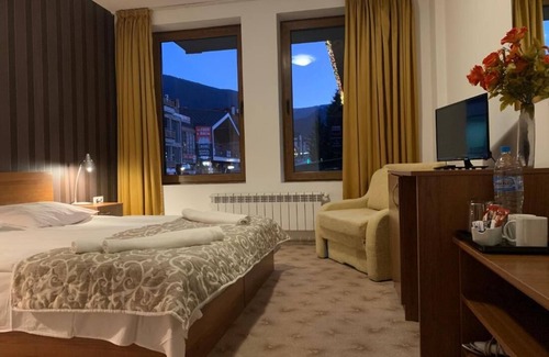 Shiligarnika Casa | Room in Guest Room - Granat Double Room 3- Next to Gondola Lift