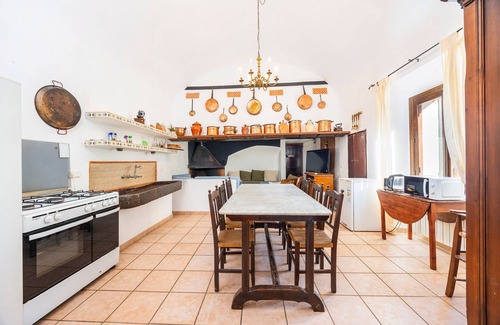 Puigpunyent Apartamento | Habitación 'Habitación 2' con vistas a la montaña, piscina compartida y Wi-Fi