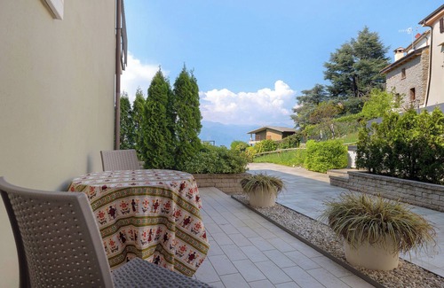 San Zeno di Montagna Apartamento | Habitación 'Hotel Laguna Economy 1' con terraza compartida, Wi-Fi y aire acondicionado.