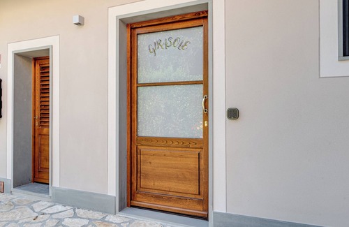 Borgo San Lorenzo Apartamento | Habitación 'Il Borghetto Girasole' con Jardín Compartido, Wi-Fi y Aire Acondicionado