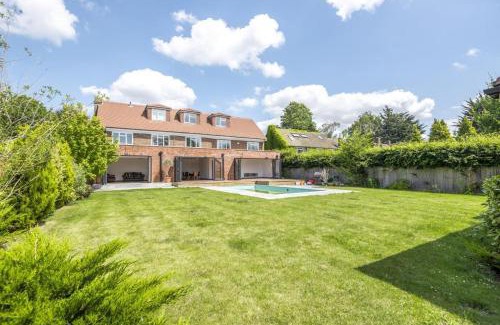 High Wycombe Casa | Room in a Luxury House