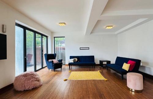 High Wycombe Casa | Room in a Luxury House