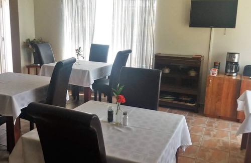 Swakopmund Casa | "room in B&B - Room for 6 - Amarachi Guesthouse in Swakopmund Namibia Near Beach and Malls!"