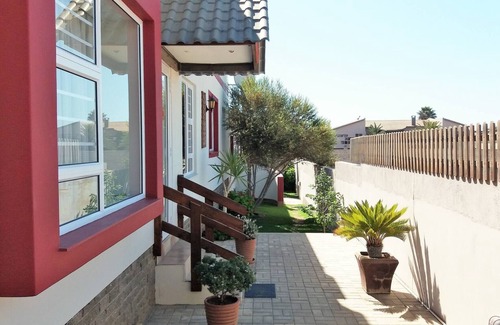 Swakopmund Casa | "room in B&B - Room for 6 - Amarachi Guesthouse in Swakopmund Namibia Near Beach and Malls!"
