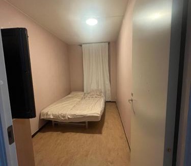 Bandhagen Casa | Room in center of Stockholm