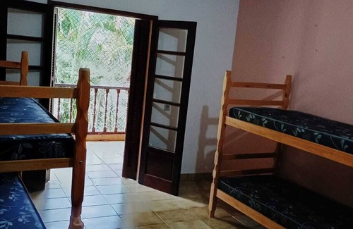 Jardim Capricornio Casa | Room in Cozy Beach House 4 minutes from the beach