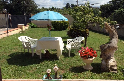 Gallicano nel Lazio Casa | Room in an independent villa in a park