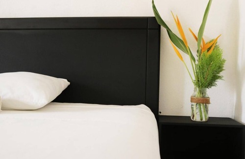 Brisas de Zicatela Casa | Room in Guest Room - Standard Queen Room two Beds
