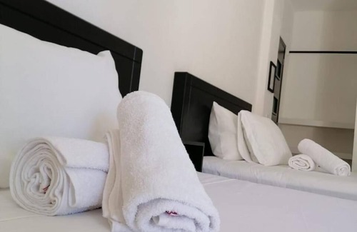 Brisas de Zicatela Casa | Room in Guest Room - Standard Queen Room two Beds