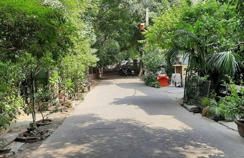 New Delhi Casa | Room in Guest Room - Aggarwal Guest House In Cream Location 92,121,74700
