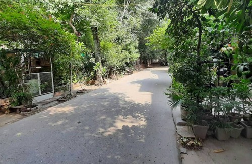 New Delhi Casa | Room in Guest Room - Aggarwal Guest House In Cream Location 92,121,74700