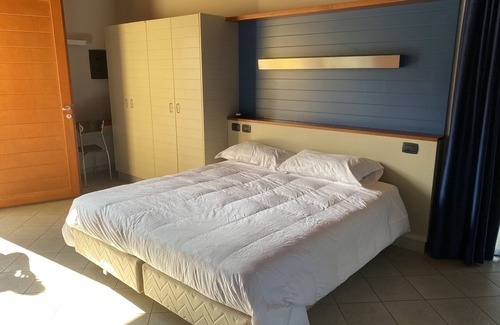 Alba Casa | Room in Guest Room - Bright and Spacious Double-room