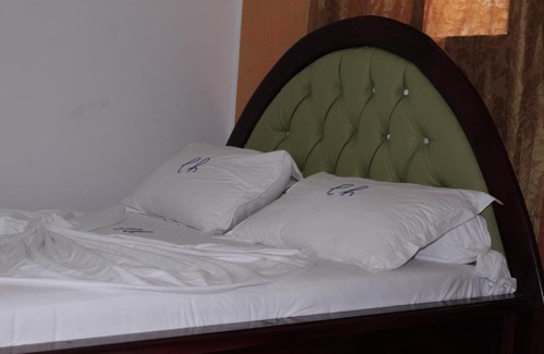 Douala Casa | Room in Guest room - Elu Hotel Chambre Stand - Bonamoussadi