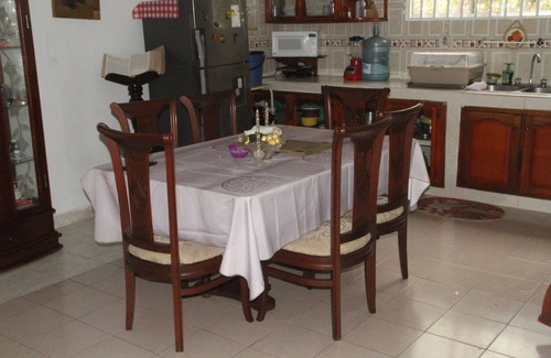 San Andres Casa | Room in Guest Room - Green Sea Inn Villa Helen Kilometer 4 Circunvalar