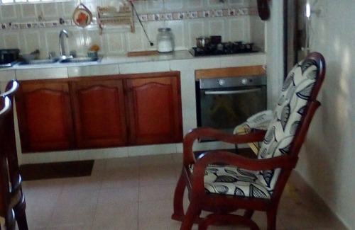 San Andres Casa | Room in Guest Room - Green Sea Villa Helen Inn, Kilometer 4 Circunvalar