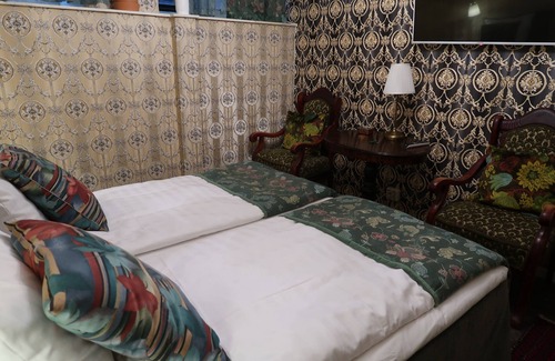 Sodermalm Casa | "room in Guest Room - Hotel Tre små rum - Double Room With Shared Bathroom"
