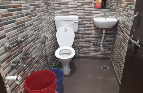 New Delhi Casa | Room in Guest Room - Luxury Private Flat In Lajpat Nagar With Attached Kitchen Kitchen 92,121,74700