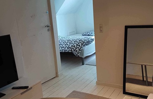 Koge Casa | Room in Guest Room - North Beach Inn House