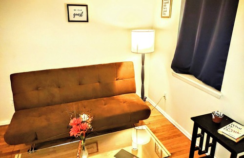 Midtown-Edmondson Casa | Room in Guest Room - Twin Bunk-style Bedroom Close to Downtown