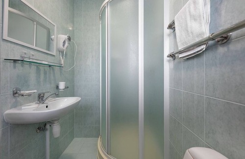 Jurmala Casa | Room in Guest Room - Valensija - Standard Twin Room