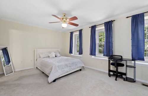 Wheaton Casa | Room in home hosted by Samri
