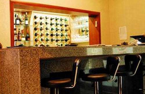 Ikeja Casa | Room in Lodge - Eaglespark1960 Hotel - Standard