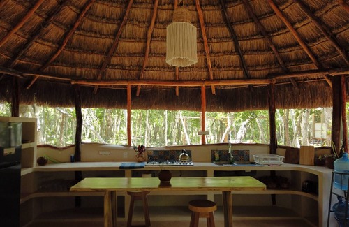 Soliman Bay Cabina | Room in Lodge - Unique Jungle Dome 2 Queen Beds