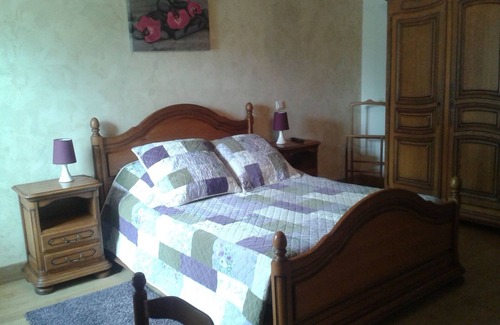 La Berthenoux Cama Y Desayuno | Habitación en granja renovada - Naturaleza y confort con parking