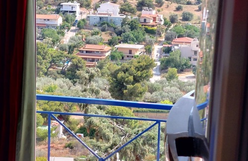 Spata-Artemida Apartamento | Room in Studio - Athens Airport House For 4 People - Airport Transfer Available