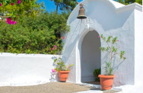 Pefkos Apartamento | Room in Studio - Rustic and Spacious Studio by the Beach
