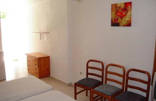 Pefkos Apartamento | Rustic and Spacious Studio by the Beach