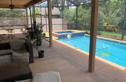 Merritt Island Casa | Room in Tropical house with Pool