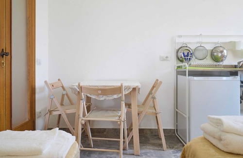 Scarlino Scalo Apartamento | Habitación 'La Lenzerina' con jardín compartido y Wi-Fi