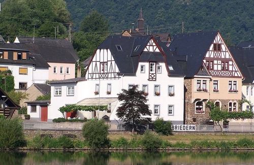 Briedern Apartamento | Room 'Large Double Room 4' with Lake View, Shared Terrace and Wi-Fi